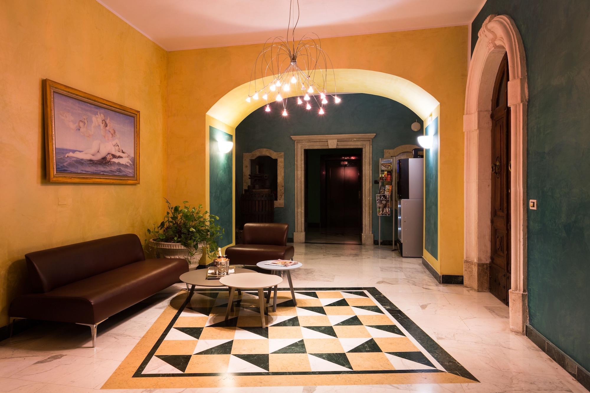 Hotel Azzurro L'Aquila Ngoại thất bức ảnh