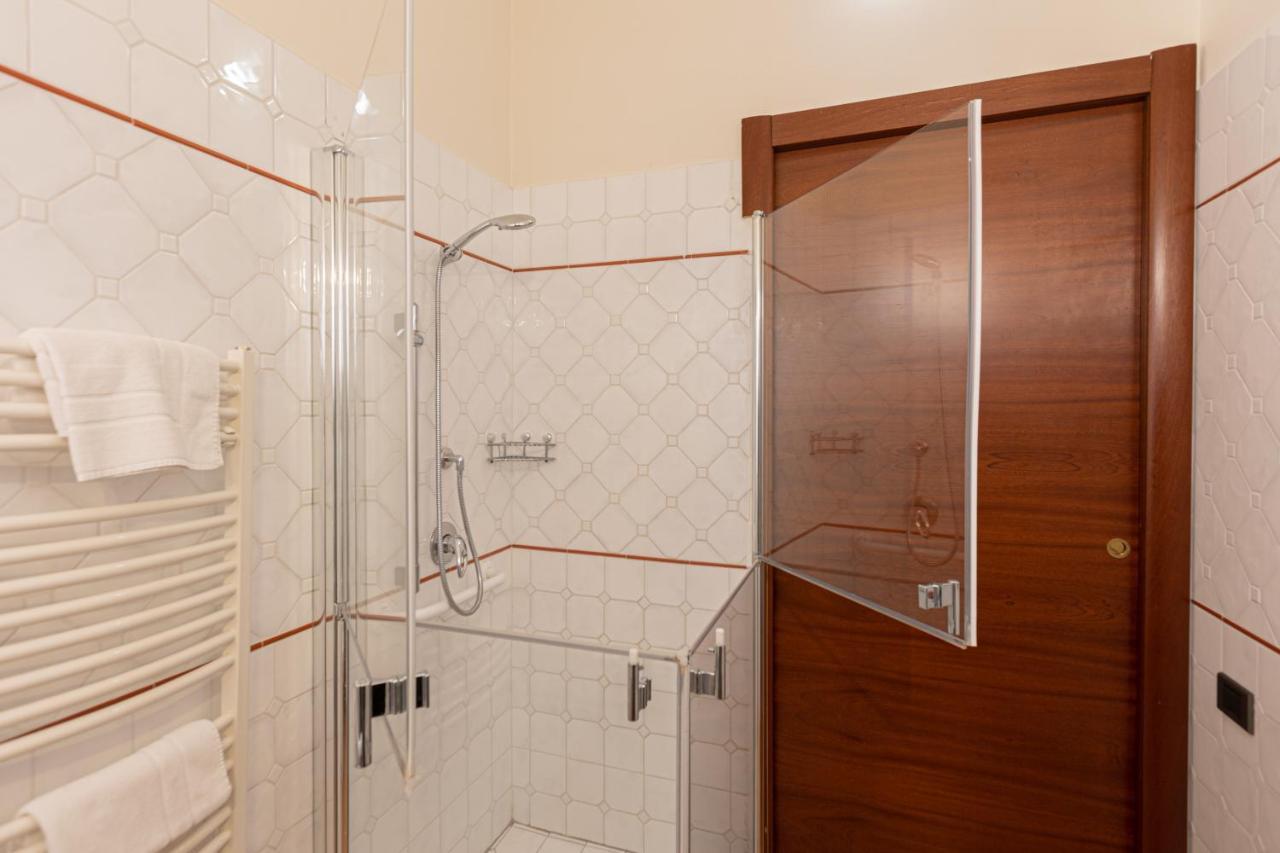 Hotel Azzurro L'Aquila Ngoại thất bức ảnh