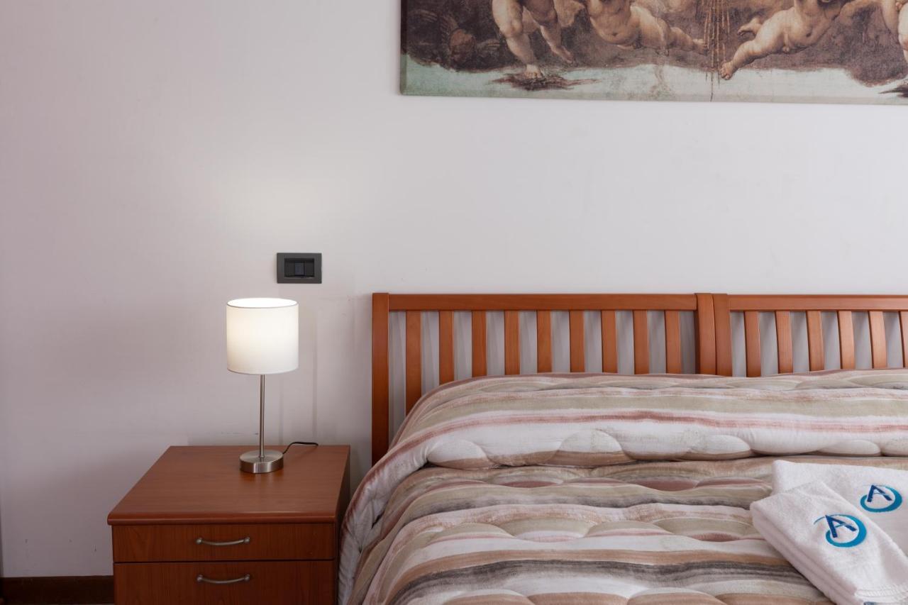 Hotel Azzurro L'Aquila Ngoại thất bức ảnh