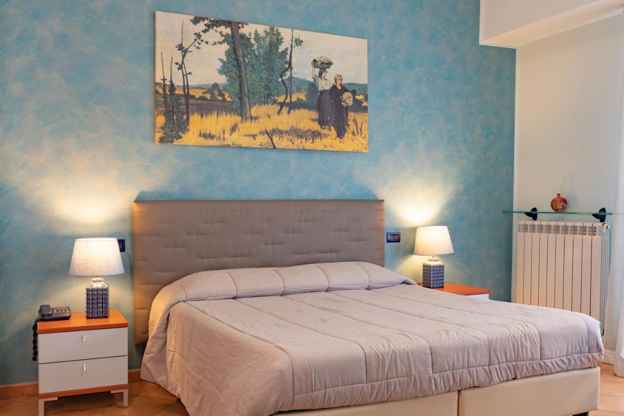 Hotel Azzurro L'Aquila Ngoại thất bức ảnh