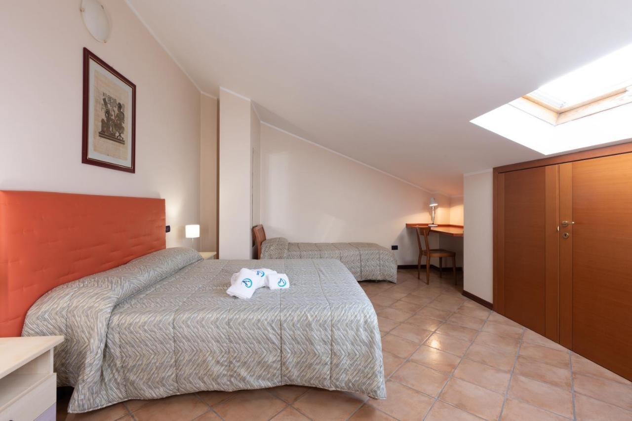 Hotel Azzurro L'Aquila Ngoại thất bức ảnh